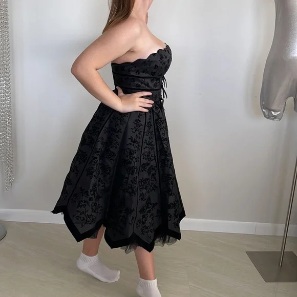 NWT! Betsy Johnson black dress size 8 fits S or size 6